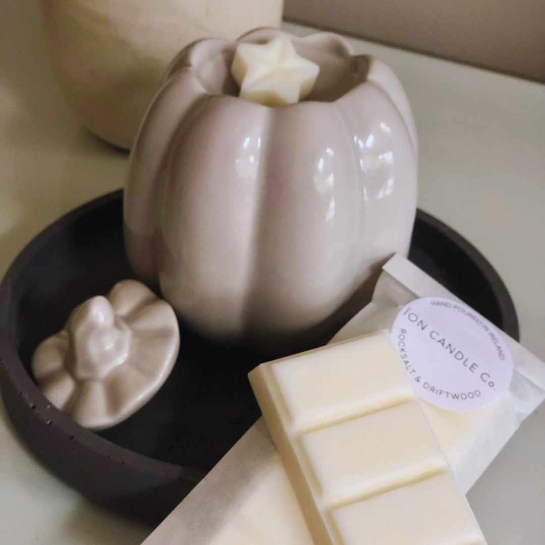 Ion Candle Co. - Halloween pumpkin wax burner