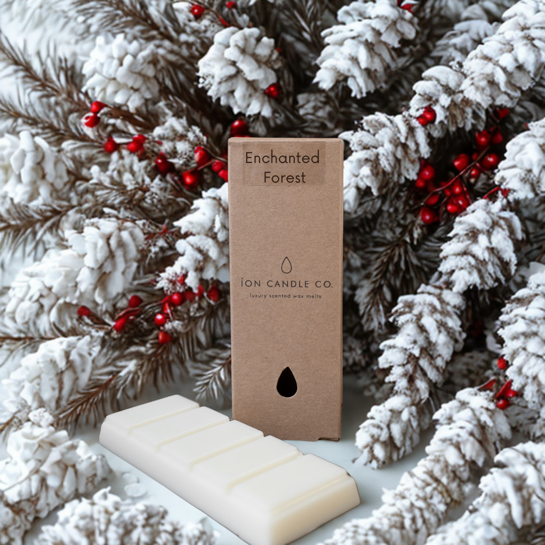 enchanted forest wax melt with pine and red berries giving a festive feel 