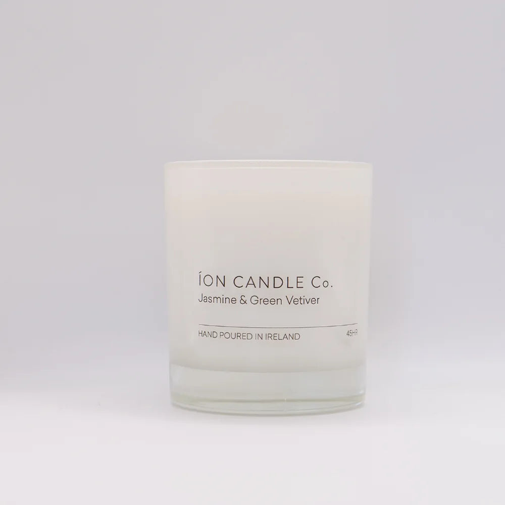 Ion Candle Co. - Jasmine & Green Vetiver Luxury scented candle - 45 Hours Burn Time