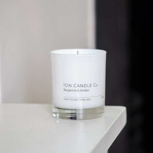 Ion Candle Co. - Bergamot & Amber luxury scented candle, 45 Hours Burn time